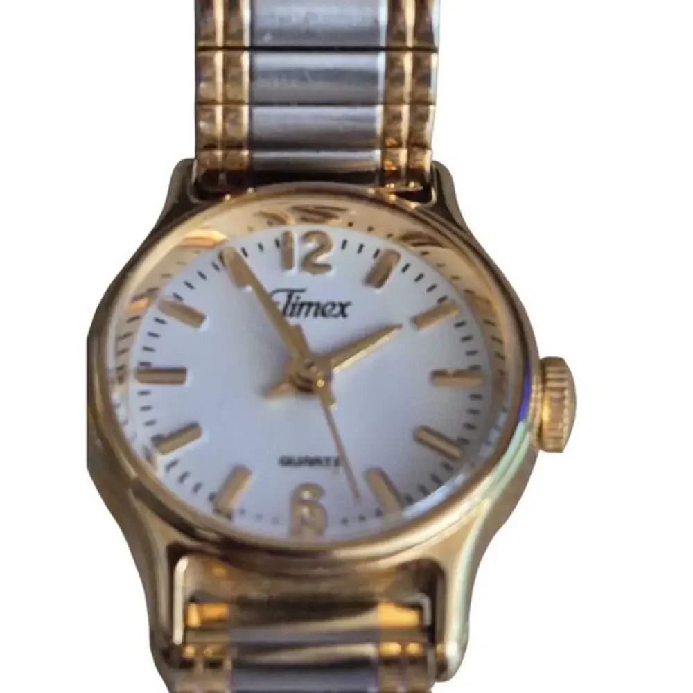 Vintage Women’s‎ Timex Watch Two Tone Metal Bracelet Analog New Battery